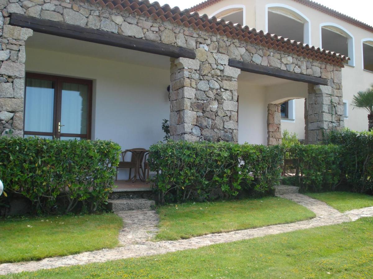 Hotel Valkarana Country Relais (Adults Only) Sant'Antonio di Gallura Exterior photo