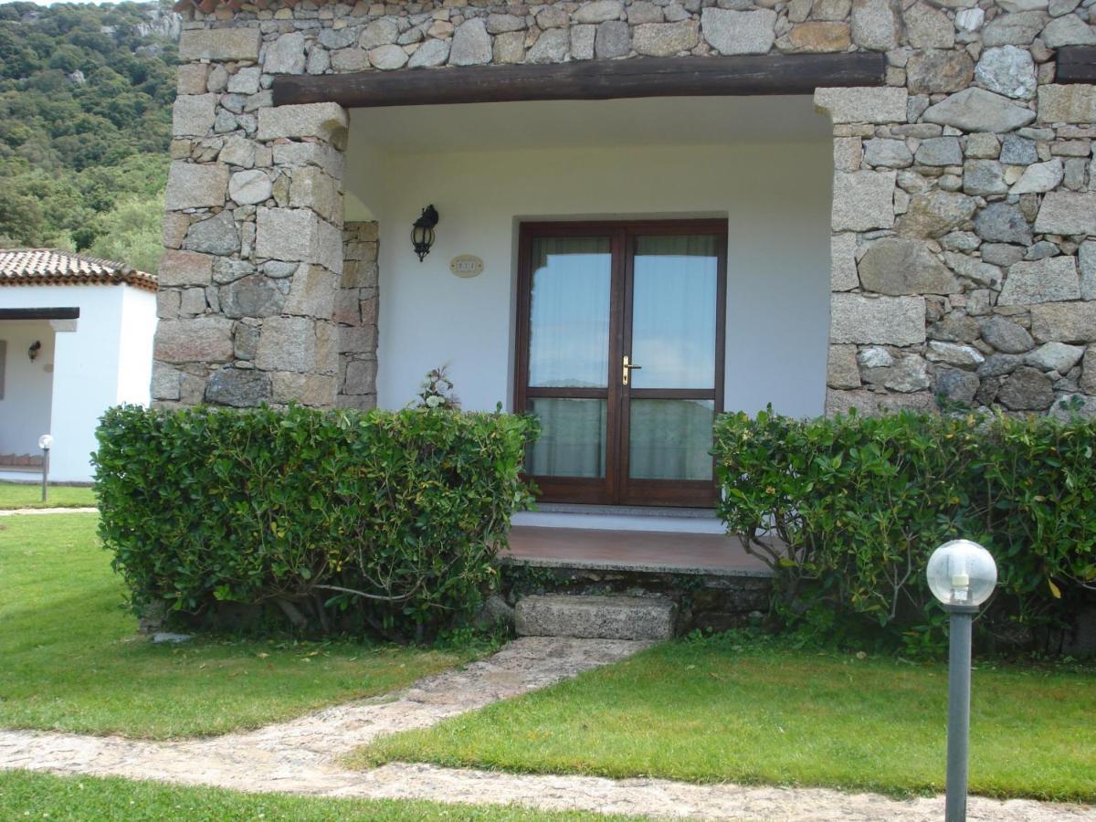 Hotel Valkarana Country Relais (Adults Only) Sant'Antonio di Gallura Exterior photo