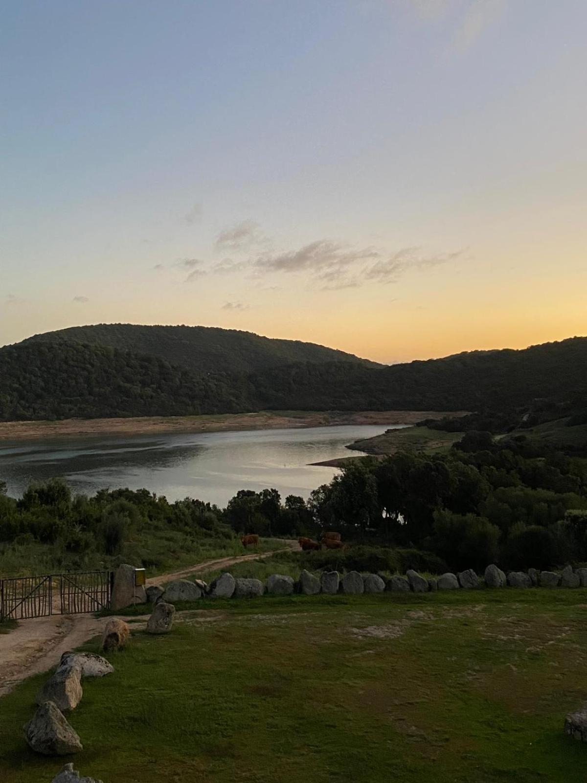 Hotel Valkarana Country Relais (Adults Only) Sant'Antonio di Gallura Exterior photo