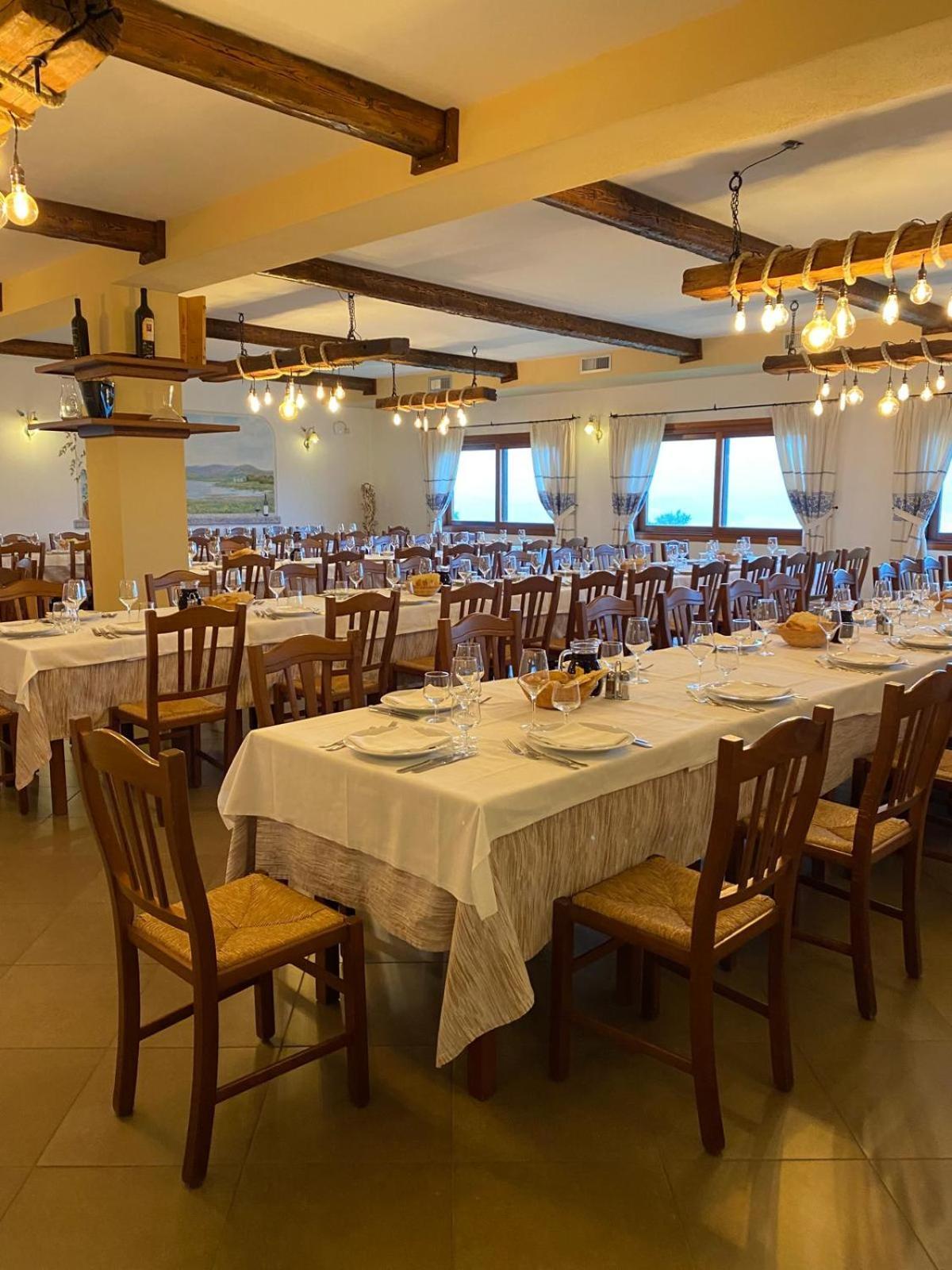 Hotel Valkarana Country Relais (Adults Only) Sant'Antonio di Gallura Exterior photo